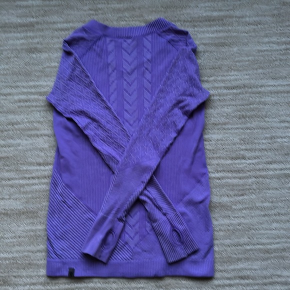 EUC Ivivva by Lululemon Glacier Air Long Sleeve Top Shirt Purple Size 12 - Picture 5 of 13